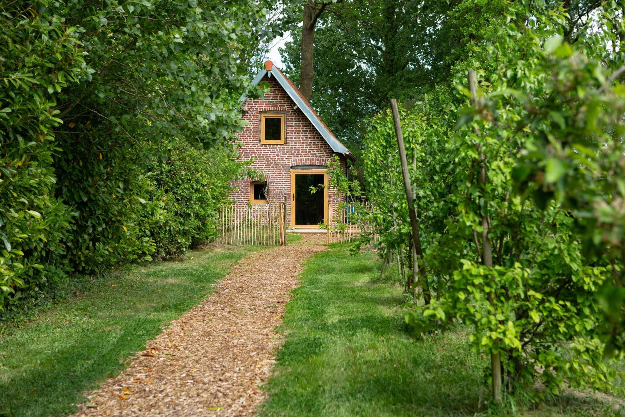 Au Pied Du Frene Villa Herzeele Exteriör bild